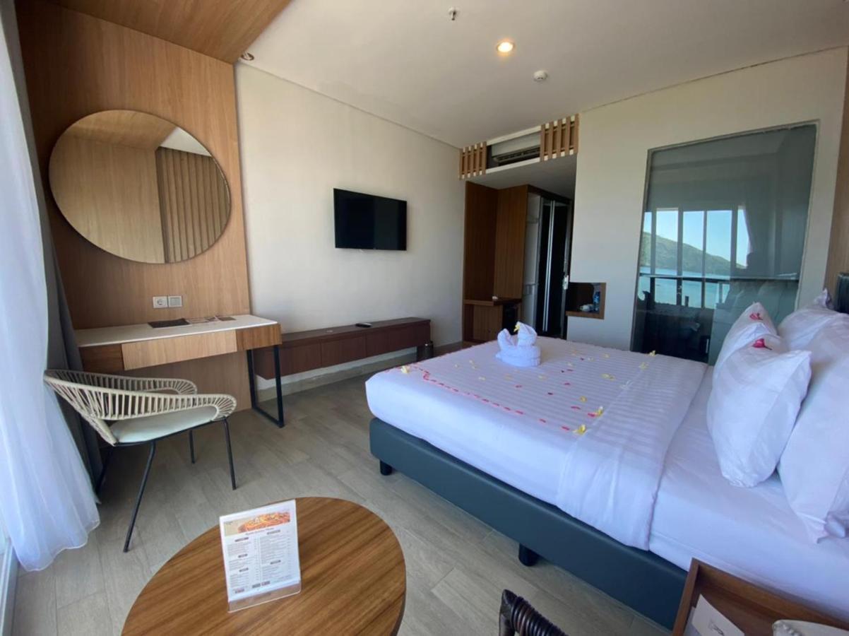 Raja Hotel Kuta Mandalika Resort & Convention Екстериор снимка