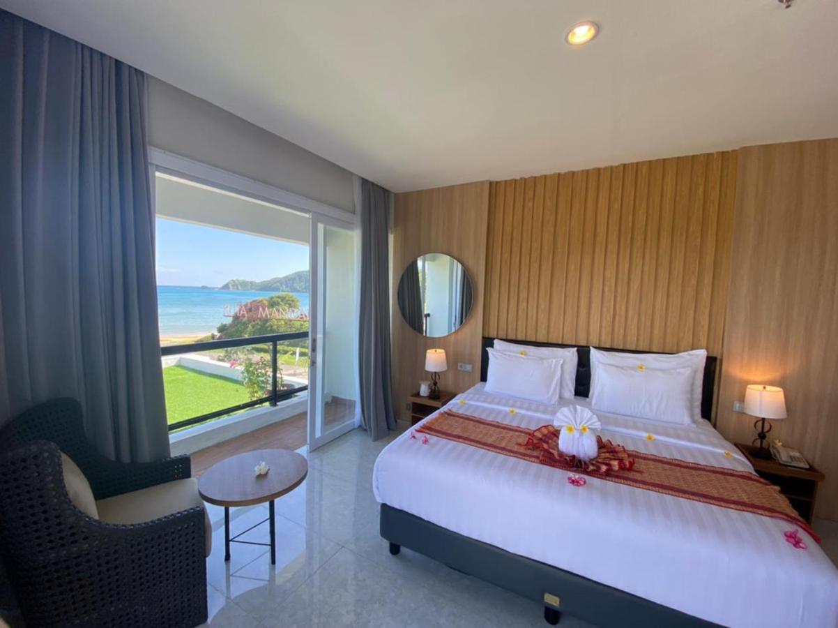 Raja Hotel Kuta Mandalika Resort & Convention Екстериор снимка
