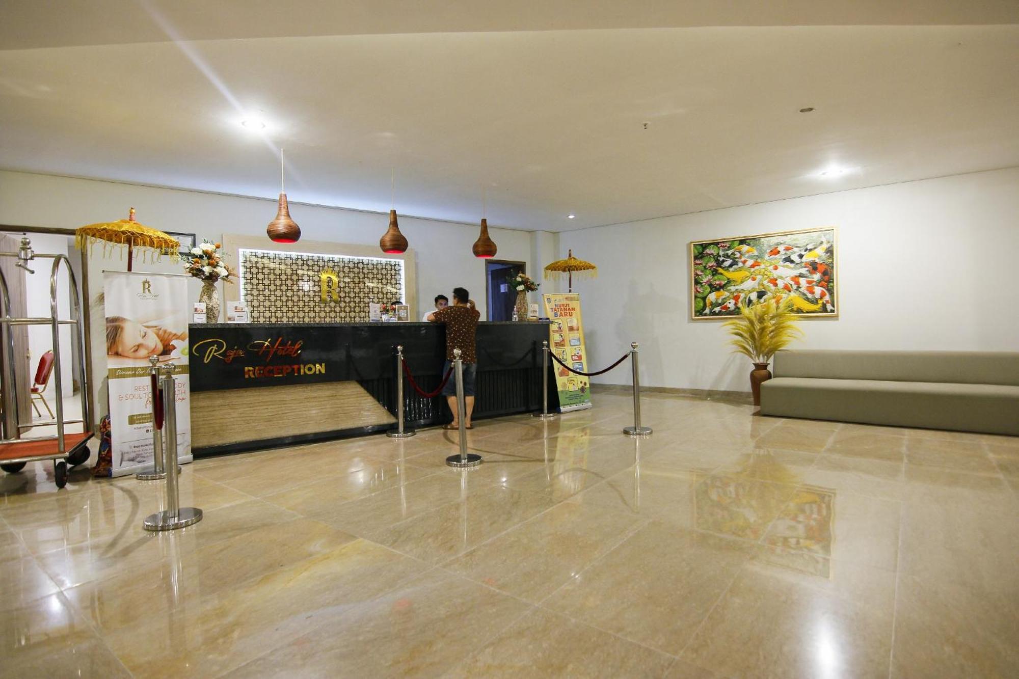 Raja Hotel Kuta Mandalika Resort & Convention Екстериор снимка