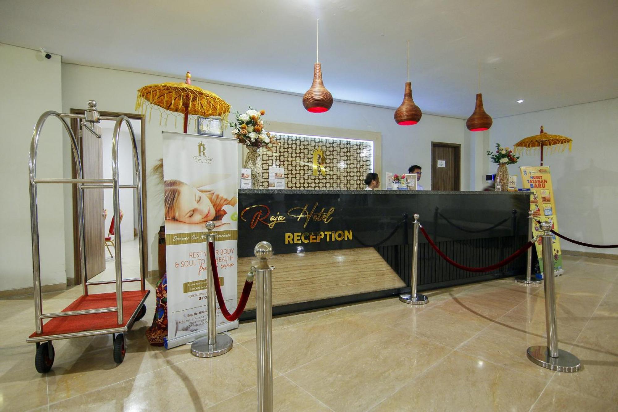 Raja Hotel Kuta Mandalika Resort & Convention Екстериор снимка